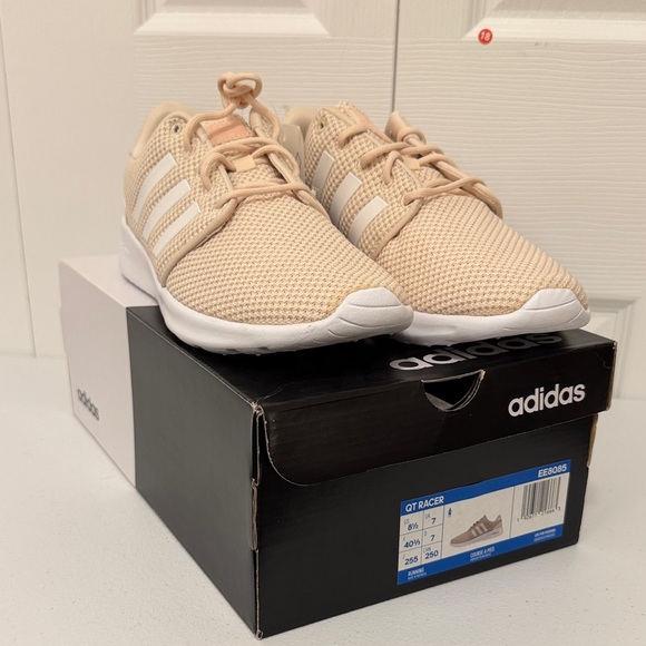 ADIDAS  QT Racer BRAND NEW - Picture 5 of 5